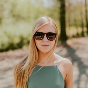 Meet your Posher, Ashley